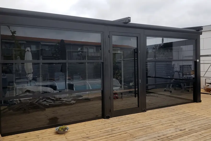 Pergola ve giyotin cam uygulaması