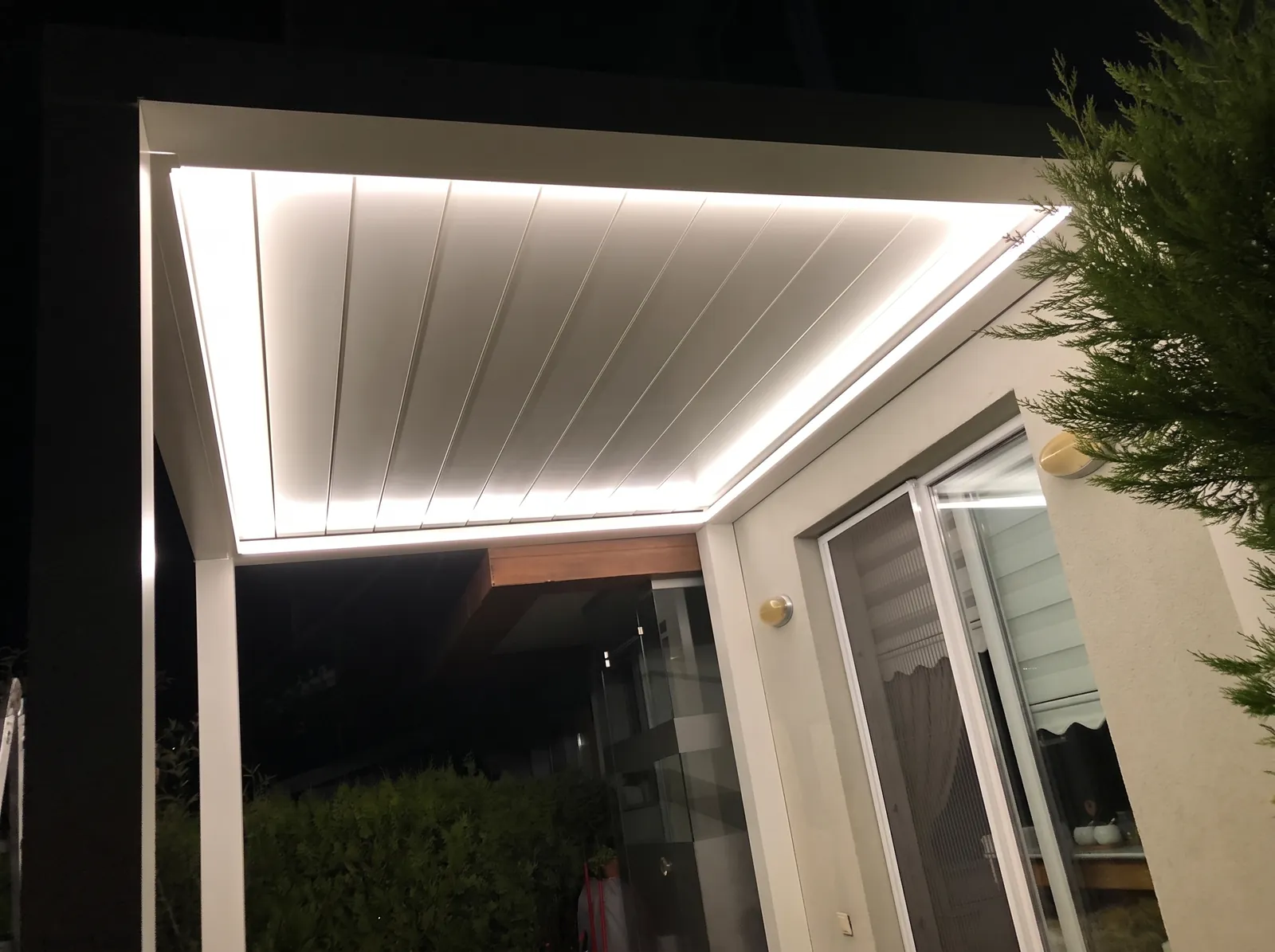 Bioklimatik pergola + Sürme cam — Çanakkale, Türkiye