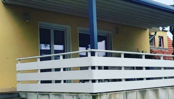Giyolüx pergola ve ısı cam sistemleri ile, konforlu ve daha estetik yaşam alanlarını yaratiyoruz.