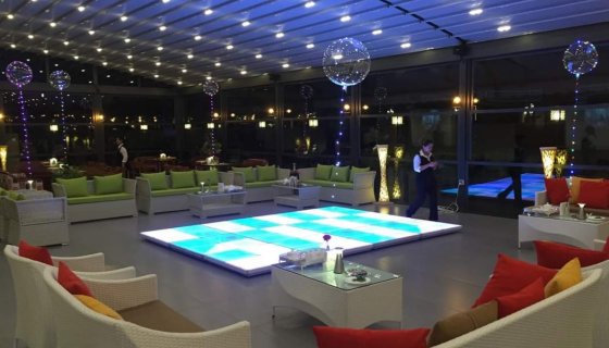 Suudi arabistan 560 m2 pergola ve gyotin cam uygulaması
