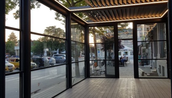 İtalya bioklimatik pergola ve giyotin cam uygulaması