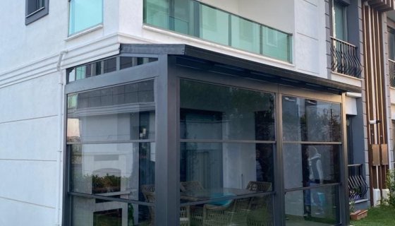 Isıcamlı yukarı toplanır giyotin cam sistemi ve C60 kapı uyumu